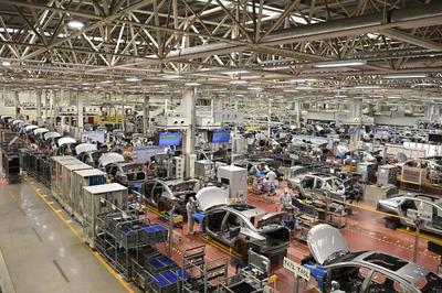 從1000萬(wàn)輛到2000萬(wàn)輛僅用17個(gè)月,這個(gè)提速很提氣!